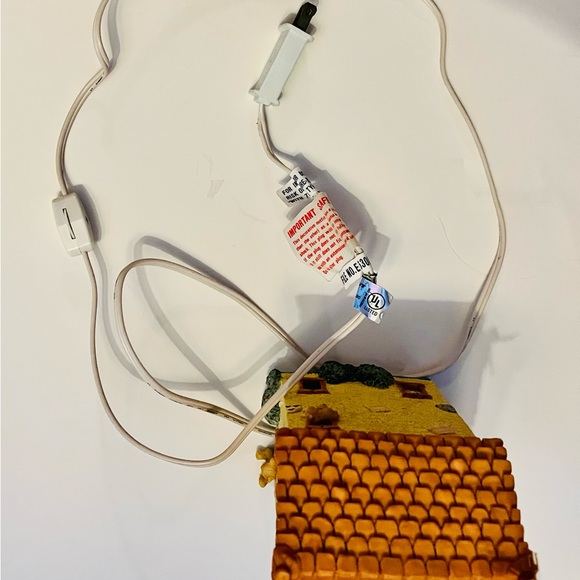 Priscilla Hillman June 1996 collection.. THE TOWN Hatter - Picture 7 of 7